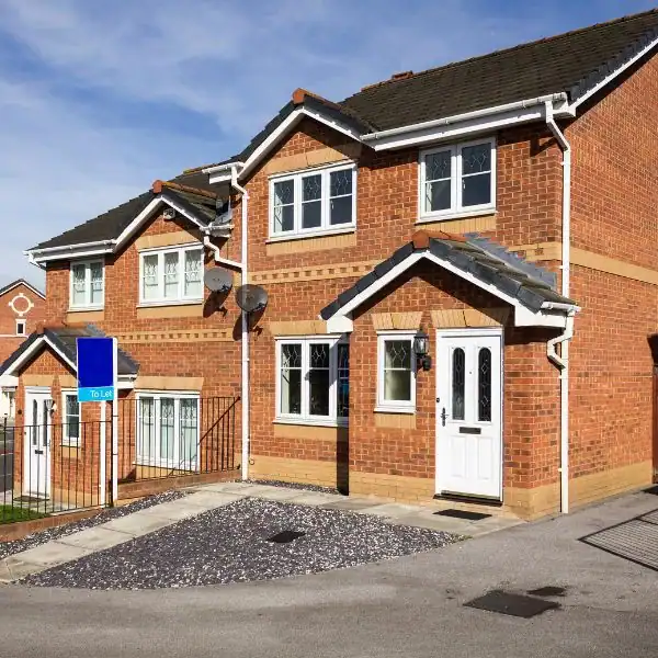 Can you start work without an agreement? 4 Image of UK home - Faulkners scenarios Islington